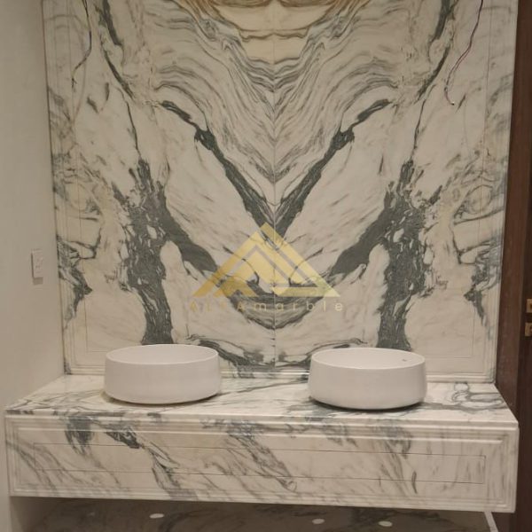 b55880d3-ea97-482a-84e3-e60b8cc7b8ca